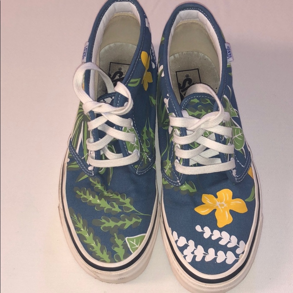 Off the Wall Chukka Vans - Picture 3 of 6